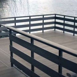 Причал из ДПК UnoDeck-RusDecking